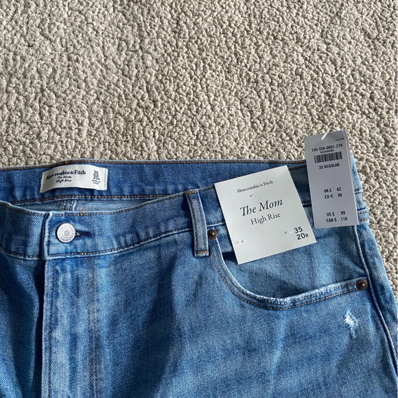 🔸 Abercrombie & Fitch 🔸 “the mom high rise” jeans - Picture 6 of 11